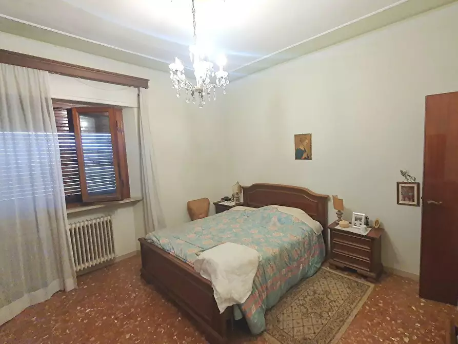 Immagine 24 di Casa bifamiliare in vendita  a Lucca