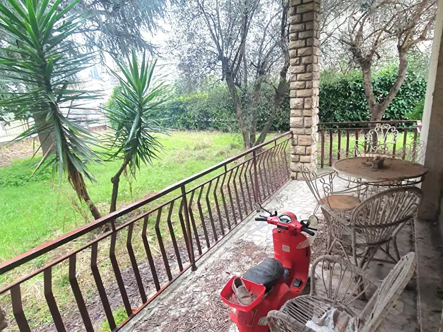 Immagine 30 di Casa bifamiliare in vendita  a Lucca