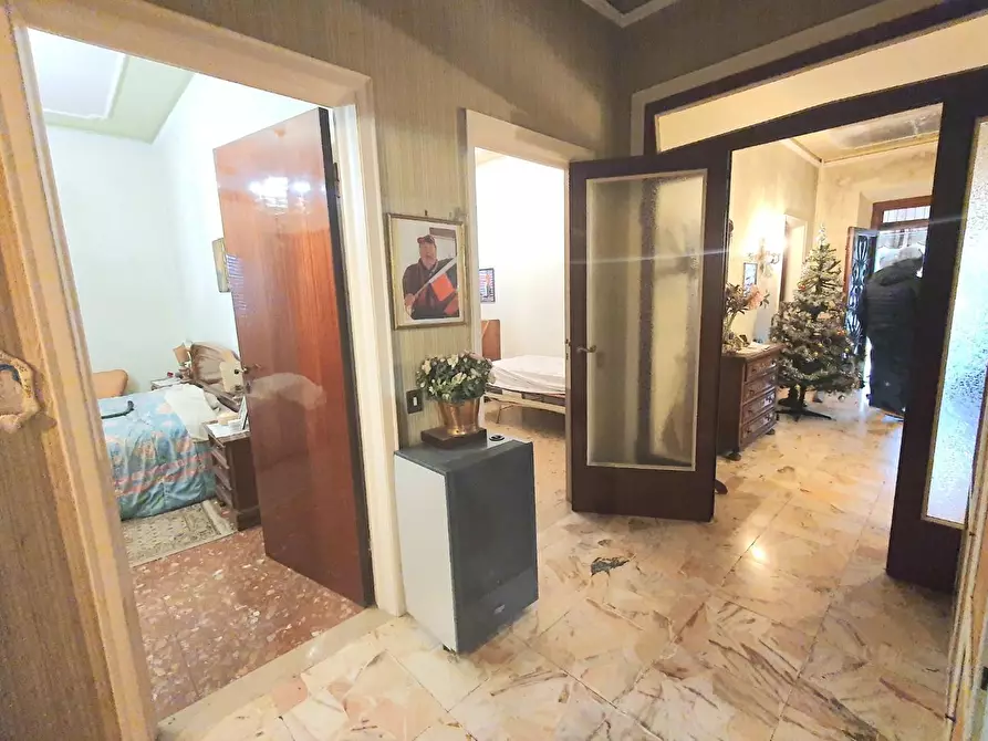 Immagine 28 di Casa bifamiliare in vendita  a Lucca