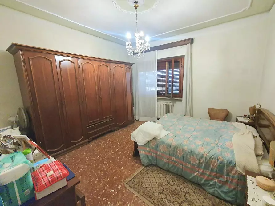 Immagine 23 di Casa bifamiliare in vendita  a Lucca