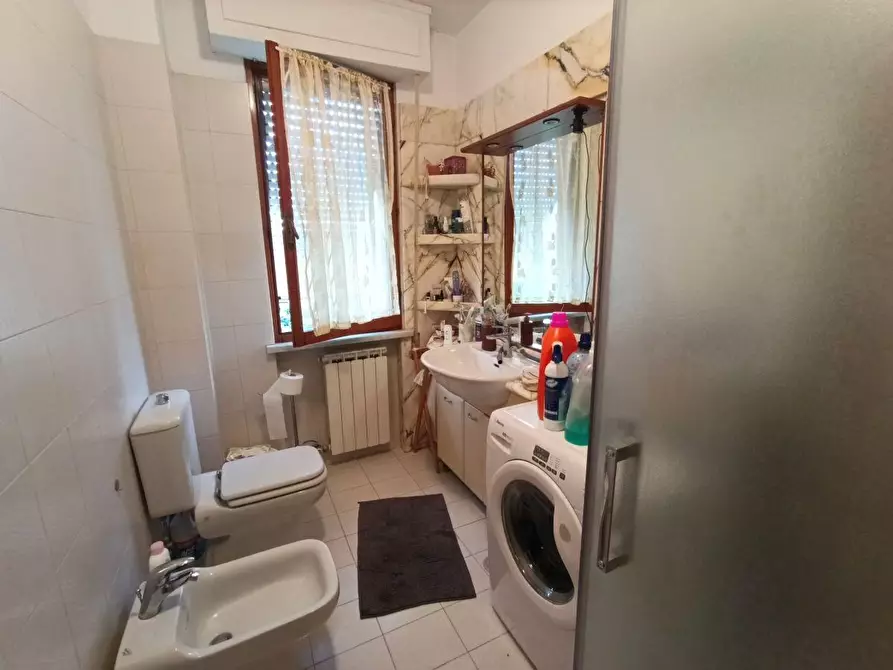 Immagine 9 di Appartamento in vendita  a Ortonovo