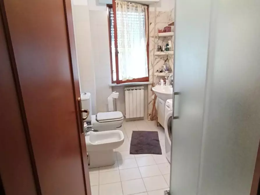 Immagine 8 di Appartamento in vendita  a Ortonovo