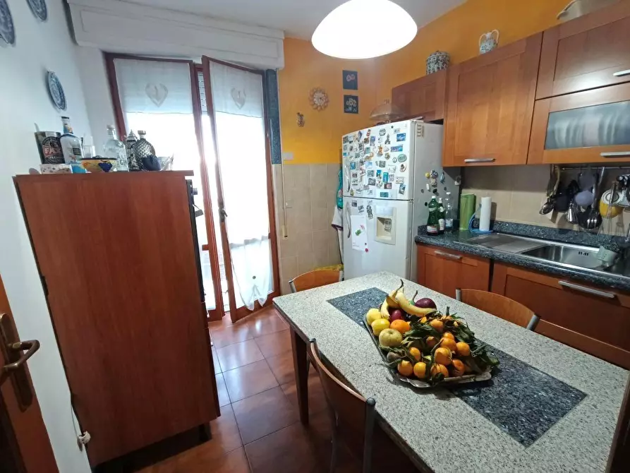 Immagine 3 di Appartamento in vendita  a Ortonovo