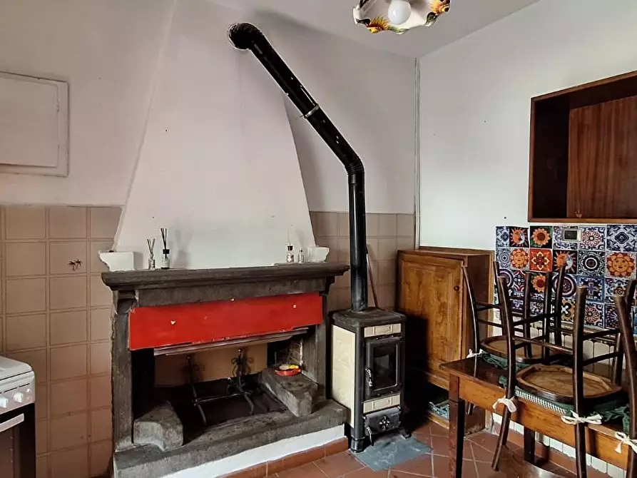 Immagine 2 di Casa indipendente in vendita  a Bagni Di Lucca