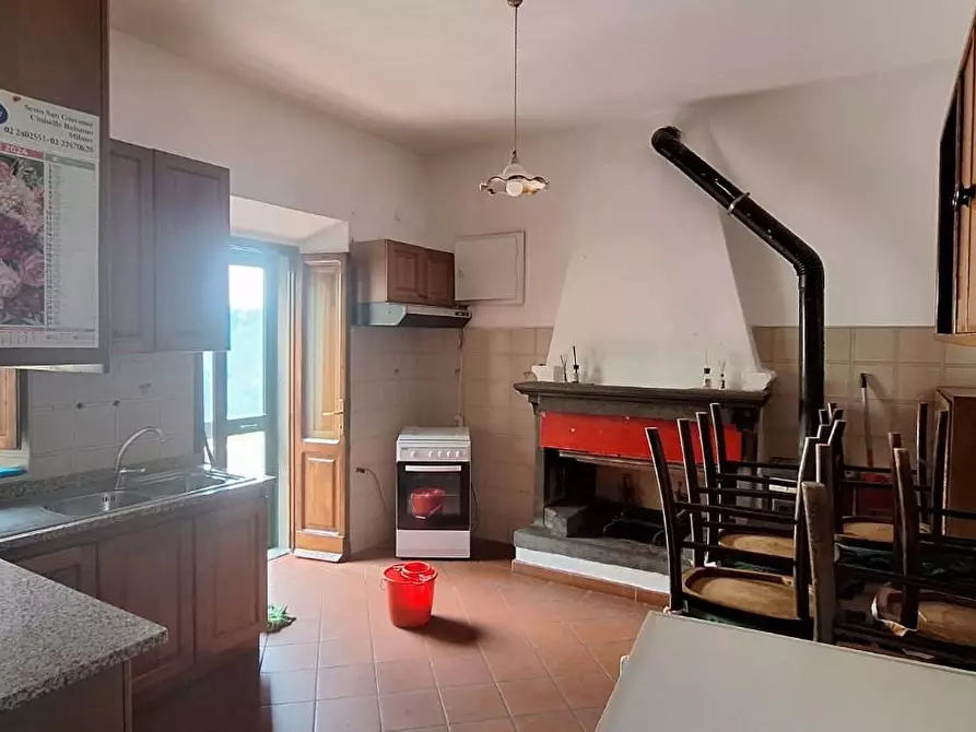 Immagine 1 di Casa indipendente in vendita  a Bagni Di Lucca