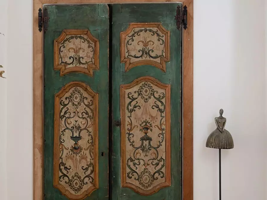 Immagine 11 di Appartamento in vendita  a Livorno