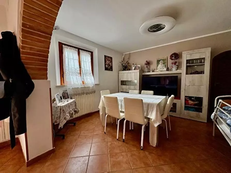 Immagine 13 di Terratetto in vendita  a Crespina Lorenzana