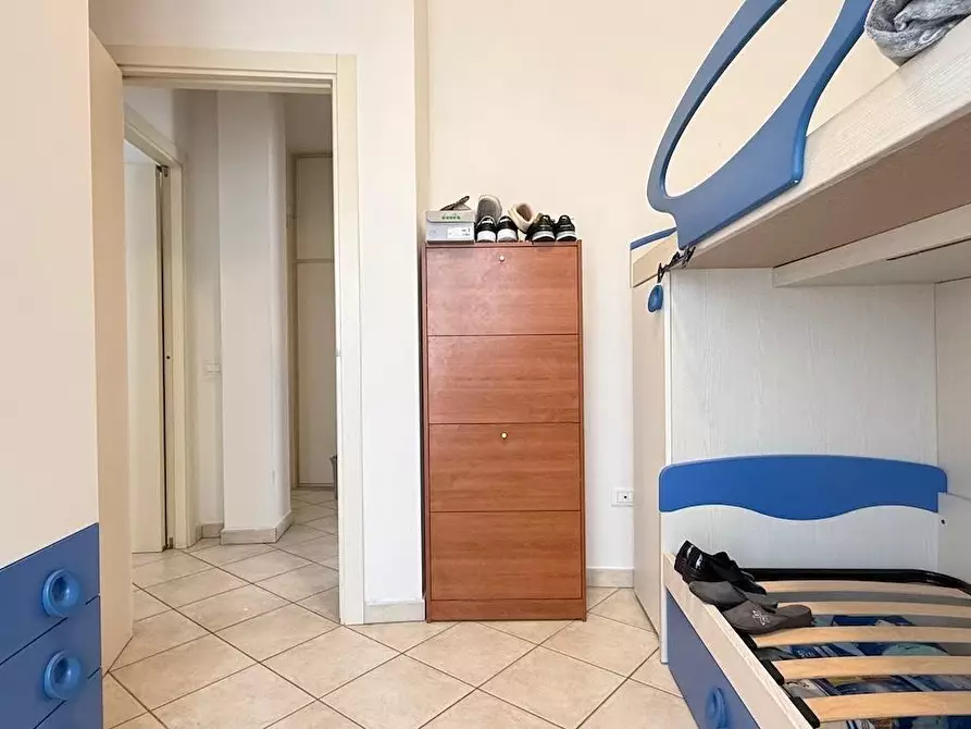 Immagine 11 di Appartamento in vendita  a Massa