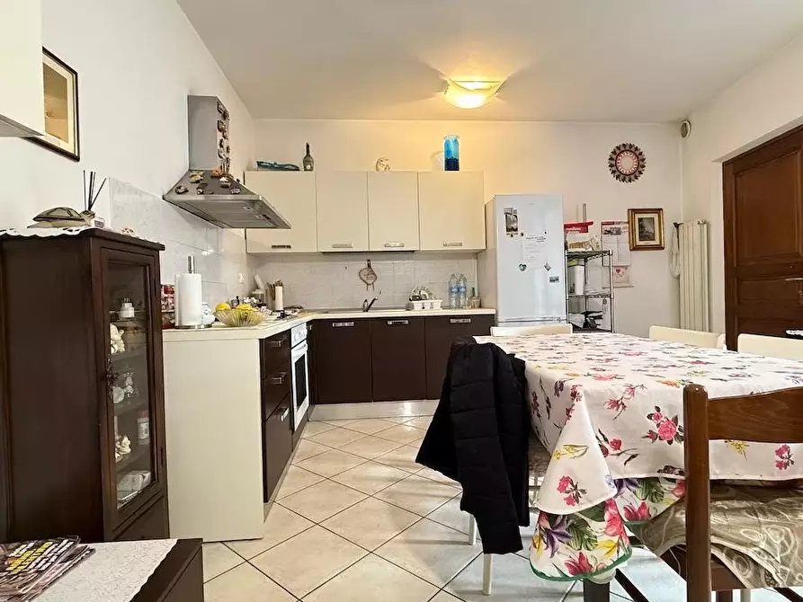 Immagine 6 di Appartamento in vendita  a Massa