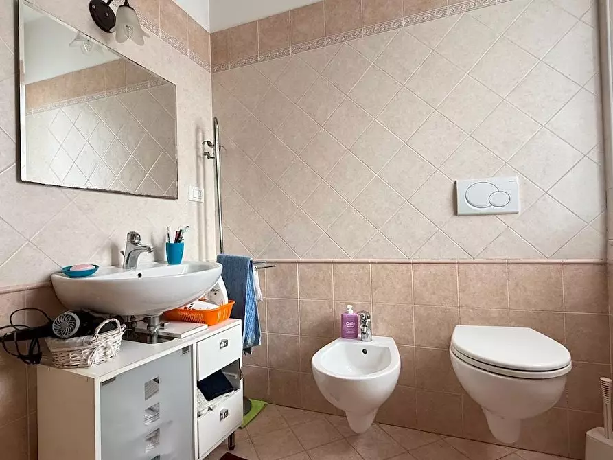 Immagine 14 di Appartamento in vendita  a Massa