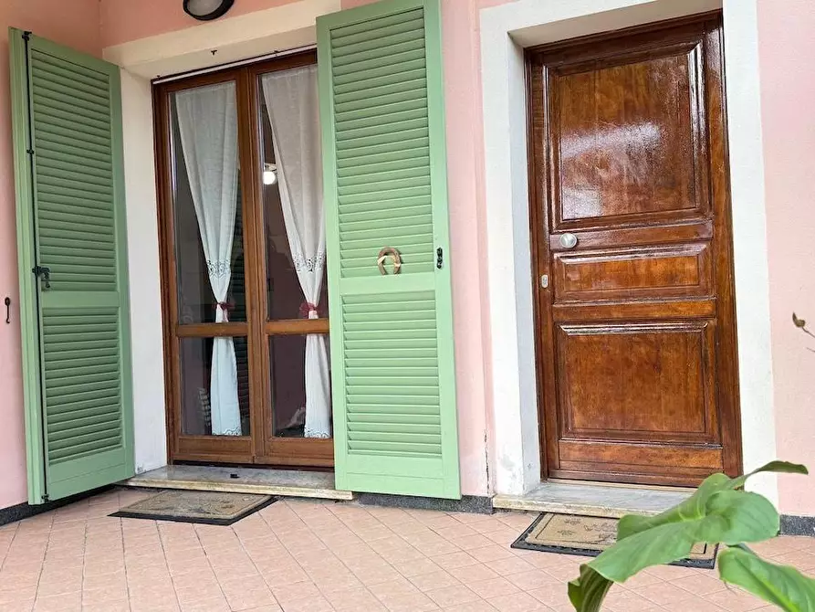 Immagine 17 di Appartamento in vendita  a Massa