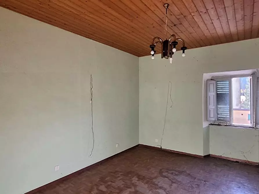 Immagine 9 di Terratetto in vendita  a Bagni Di Lucca