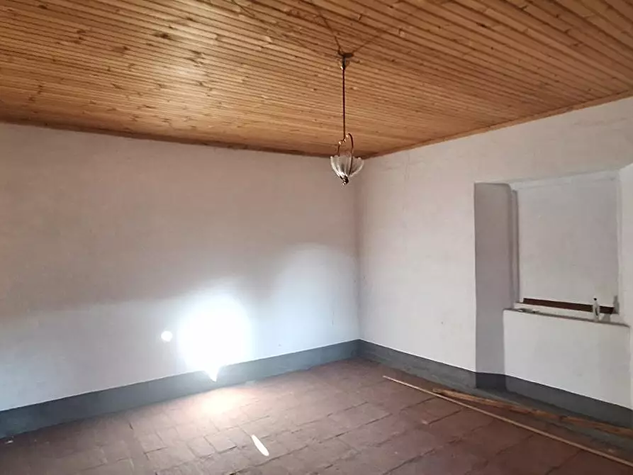 Immagine 5 di Terratetto in vendita  a Bagni Di Lucca