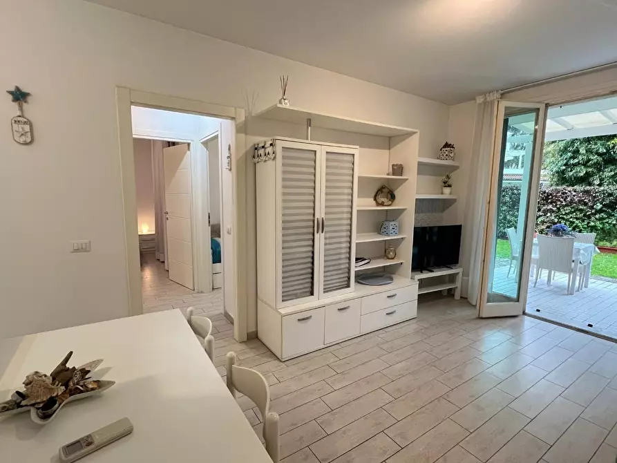 Immagine 5 di Appartamento in vendita  a Massa