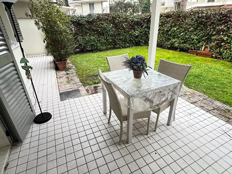 Immagine 9 di Appartamento in vendita  a Massa