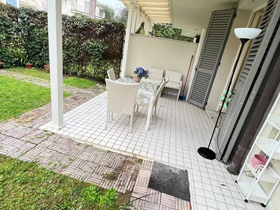 Immagine 8 di Appartamento in vendita  a Massa