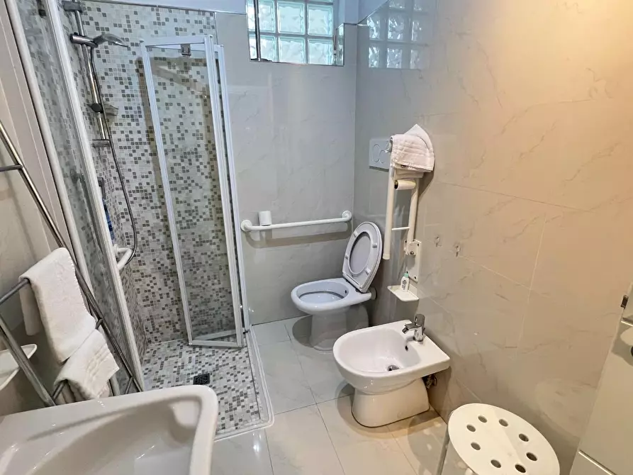 Immagine 19 di Appartamento in vendita  a Massa