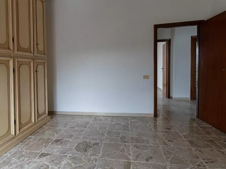 Immagine 23 di Appartamento in affitto  a Empoli