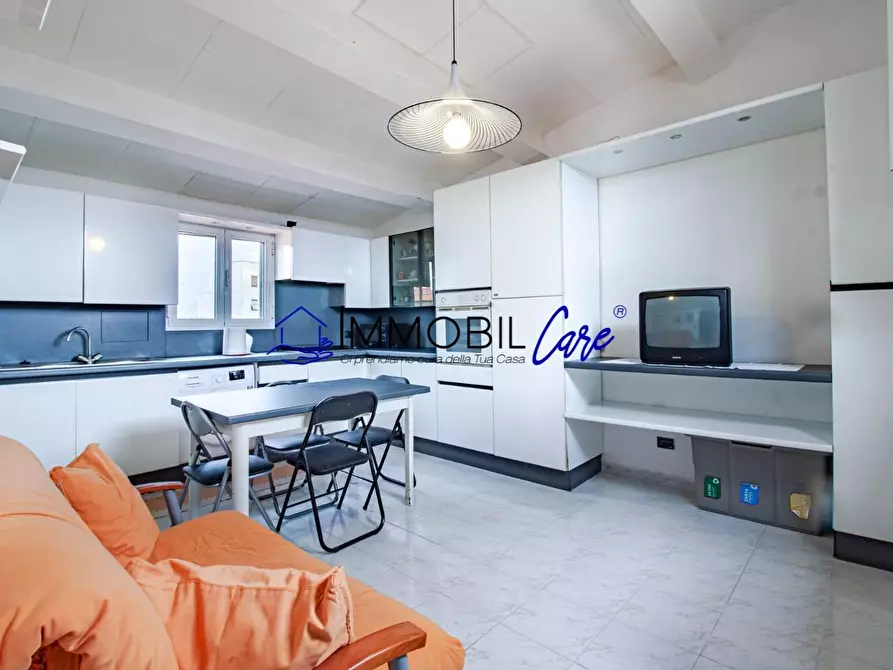 Immagine 1 di Appartamento in vendita  a Livorno