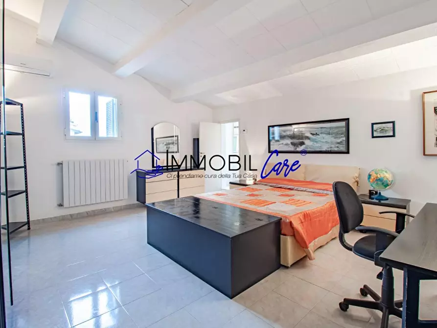Immagine 12 di Appartamento in vendita  a Livorno