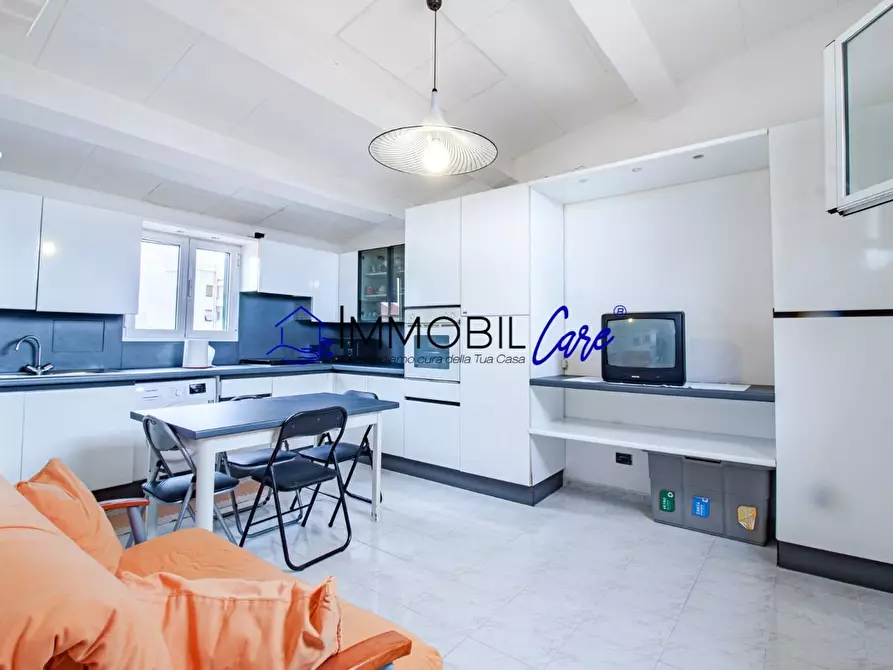 Immagine 8 di Appartamento in vendita  a Livorno