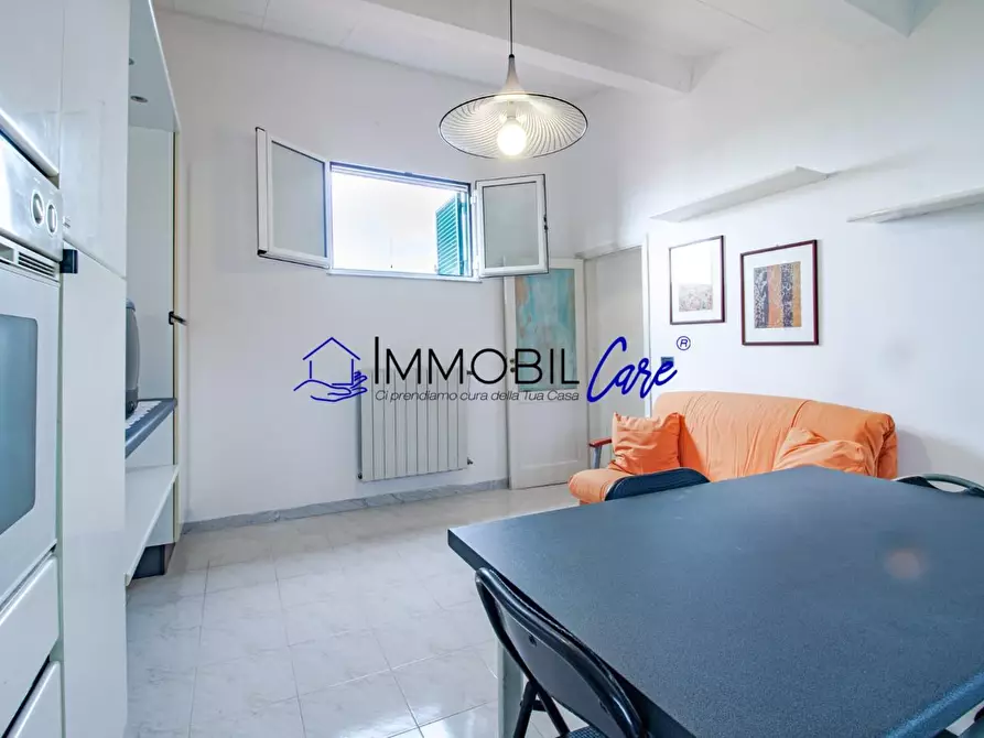 Immagine 4 di Appartamento in vendita  a Livorno