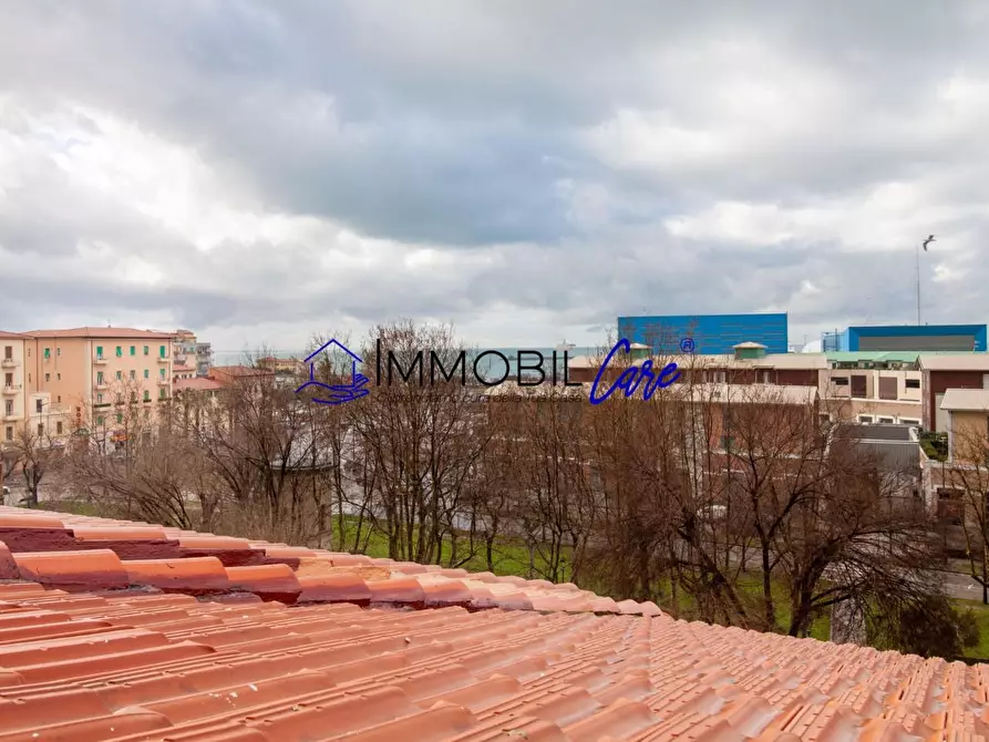 Immagine 7 di Appartamento in vendita  a Livorno