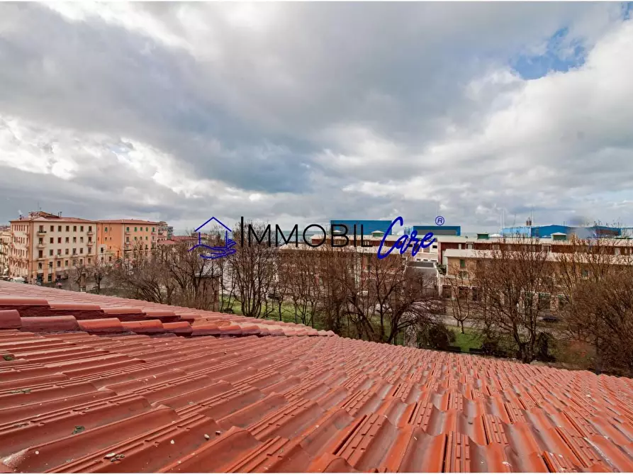 Immagine 5 di Appartamento in vendita  a Livorno