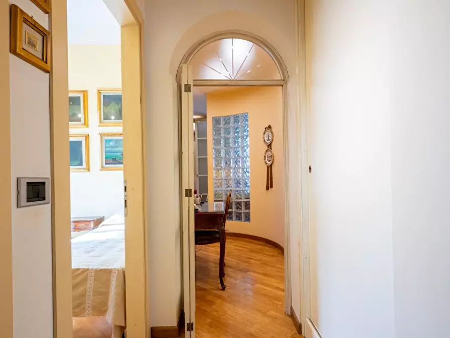 Immagine 25 di Appartamento in vendita  a Pontedera