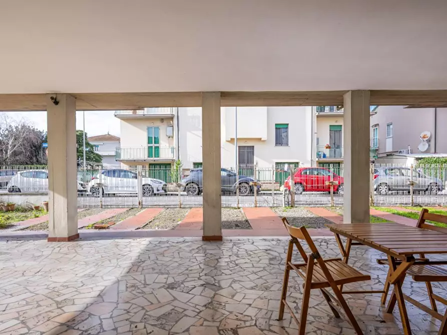 Immagine 26 di Appartamento in vendita  a Pontedera