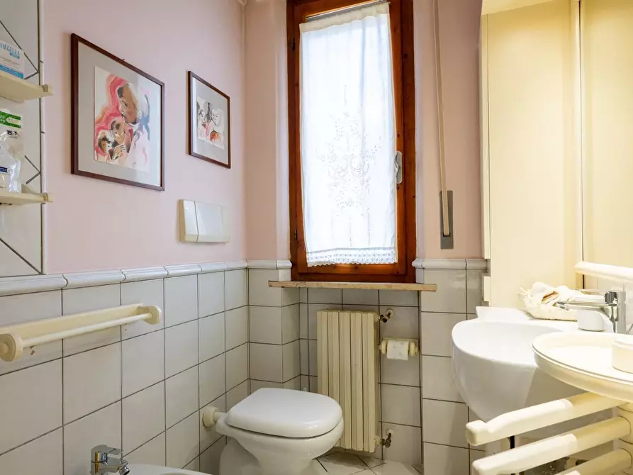 Immagine 24 di Appartamento in vendita  a Pontedera