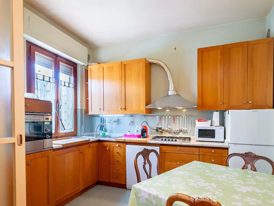 Immagine 13 di Appartamento in vendita  a Pontedera