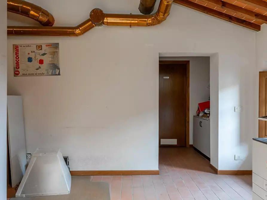 Immagine 10 di Appartamento in vendita  a Empoli