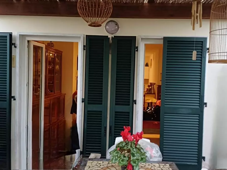 Immagine 12 di Porzione di casa in affitto  a Carrara