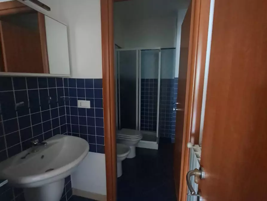 Immagine 7 di Porzione di casa in affitto  a Carrara