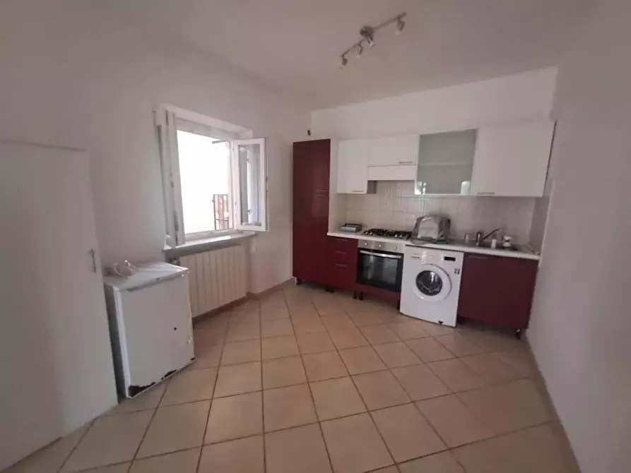 Immagine 6 di Porzione di casa in affitto  a Carrara