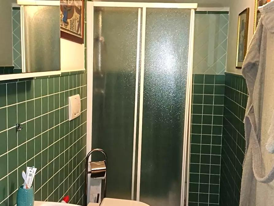 Immagine 9 di Porzione di casa in affitto  a Carrara