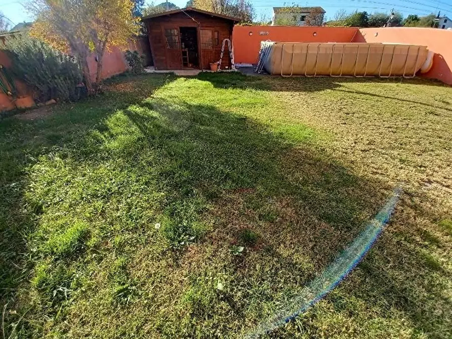 Immagine 36 di Villa in vendita  a Cascina