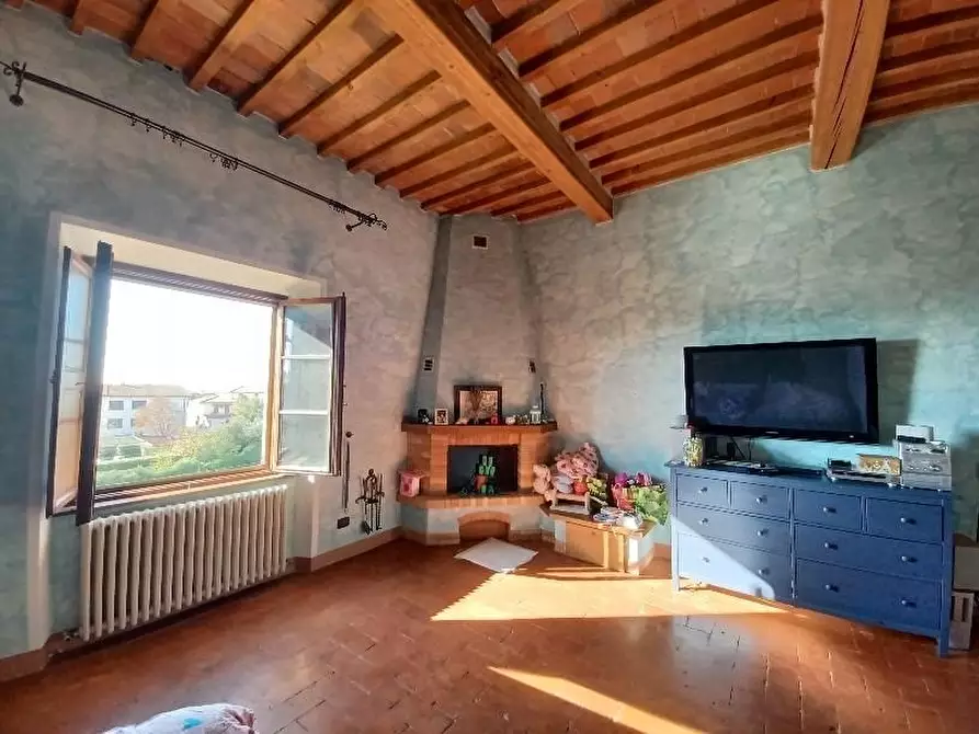 Immagine 34 di Villa in vendita  a Cascina