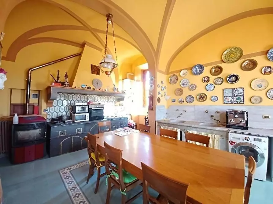 Immagine 6 di Villa in vendita  a Cascina