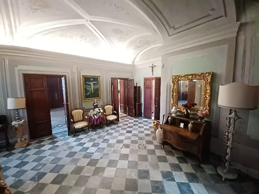 Immagine 7 di Villa in vendita  a Cascina