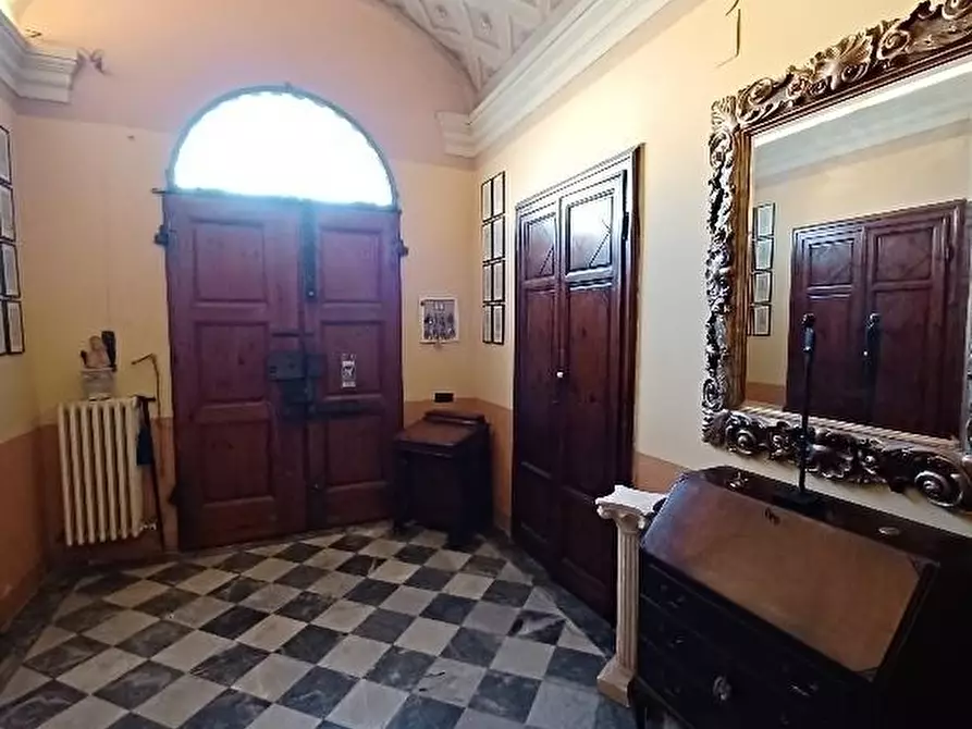 Immagine 9 di Villa in vendita  a Cascina