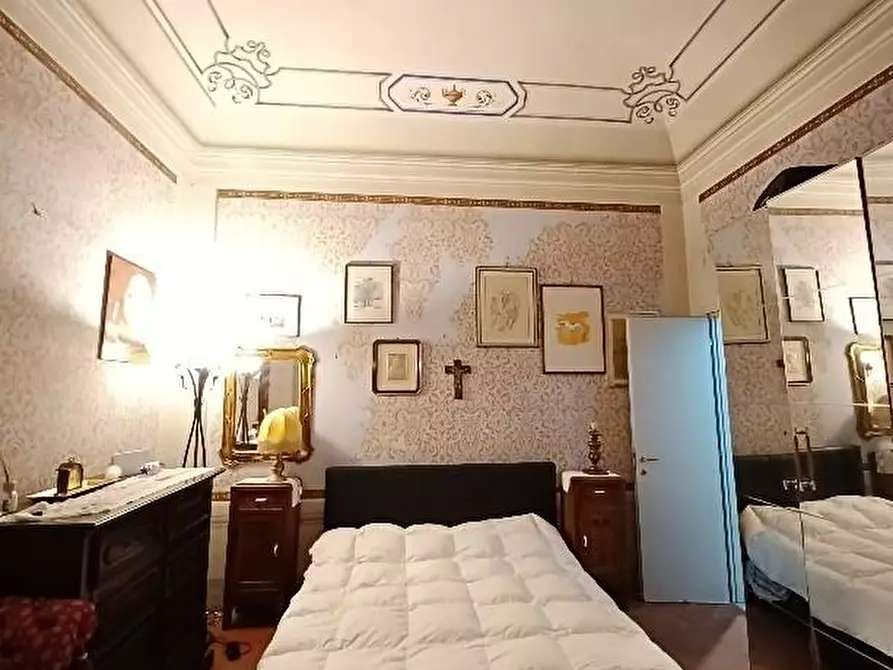 Immagine 13 di Villa in vendita  a Cascina