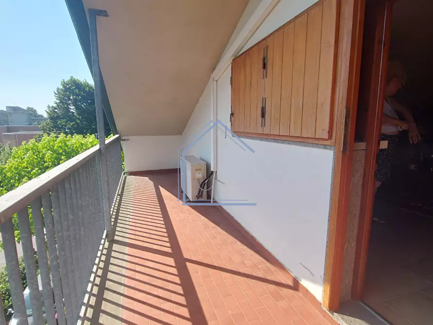 Immagine 1 di Appartamento in vendita  a Camaiore