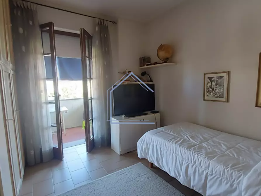 Immagine 20 di Appartamento in vendita  a Camaiore