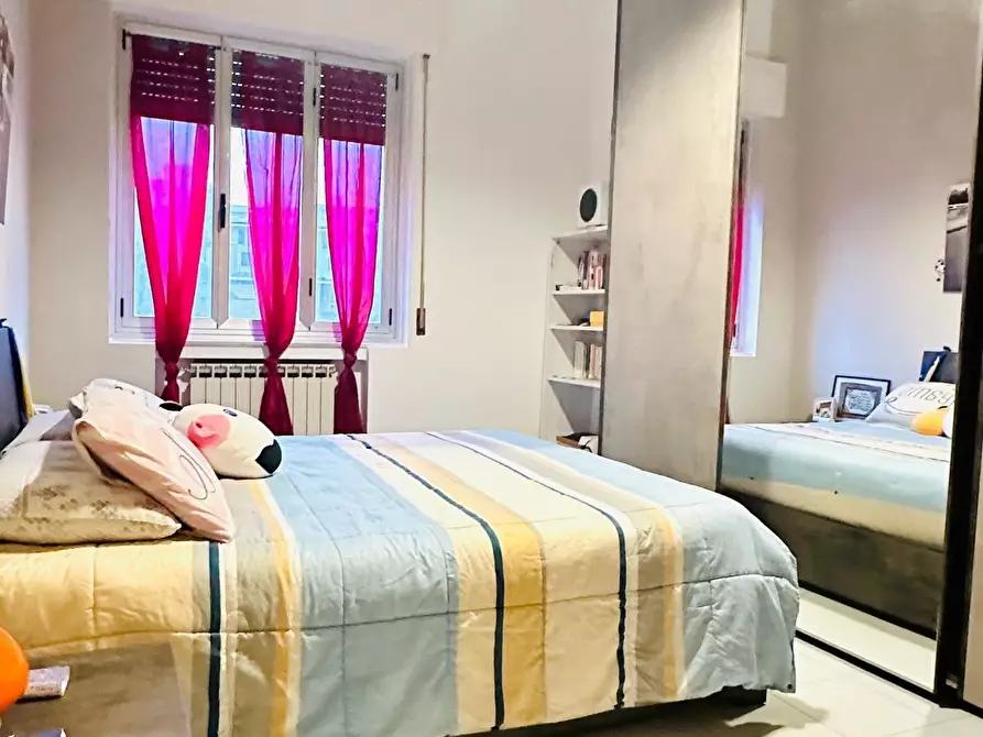 Immagine 11 di Appartamento in vendita  a Siena