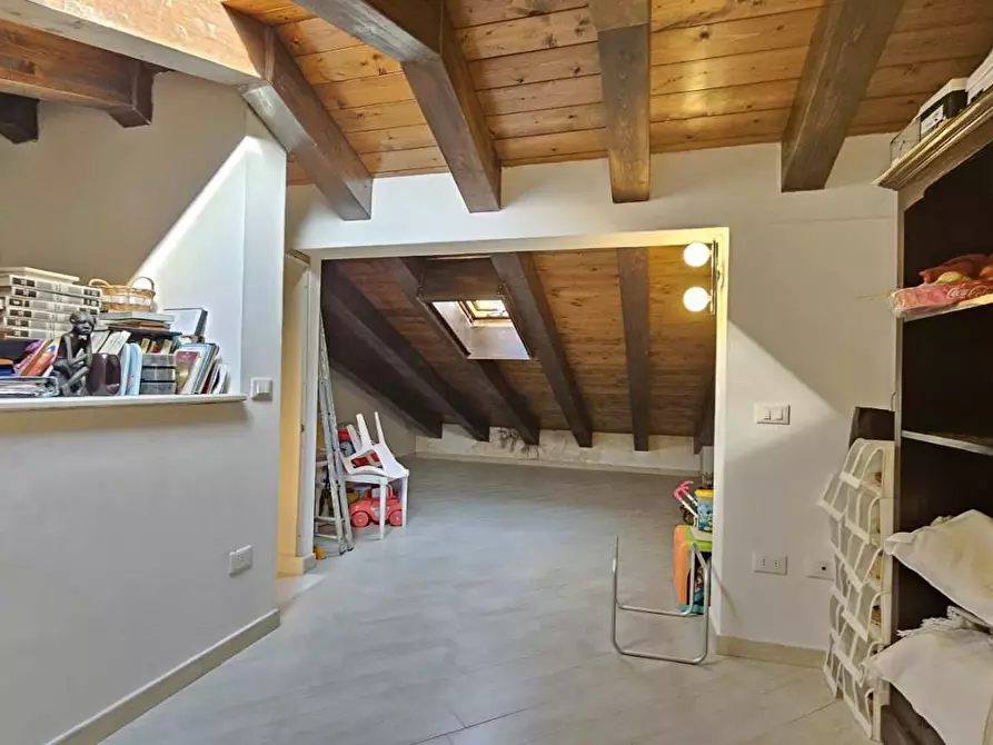 Immagine 28 di Casa trifamiliare in vendita  a Montignoso