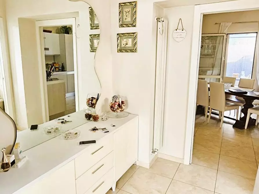 Immagine 8 di Casa trifamiliare in vendita  a Montignoso