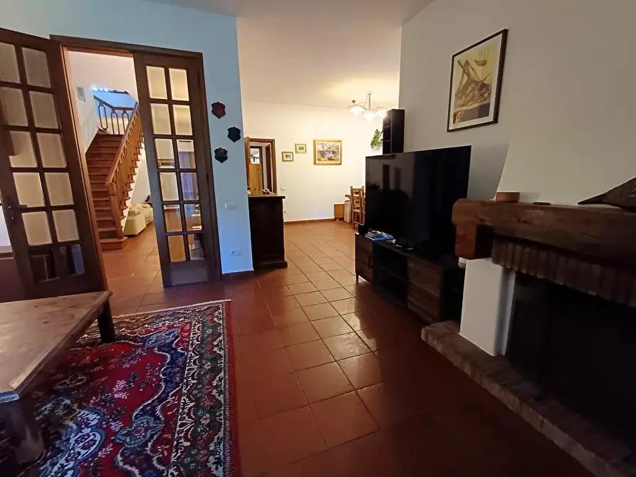 Immagine 3 di Villa in vendita  a Empoli