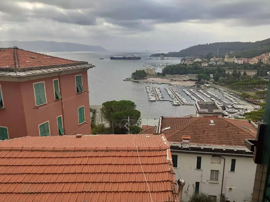 Immagine 2 di Appartamento in vendita  a La Spezia